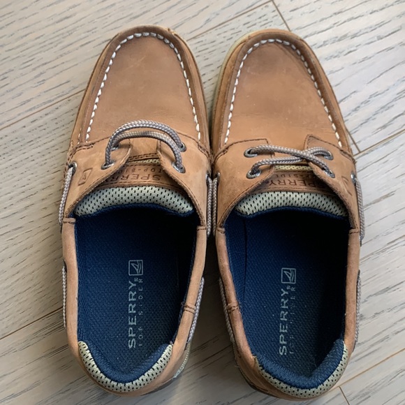 Youth sperrys - Picture 2 of 4
